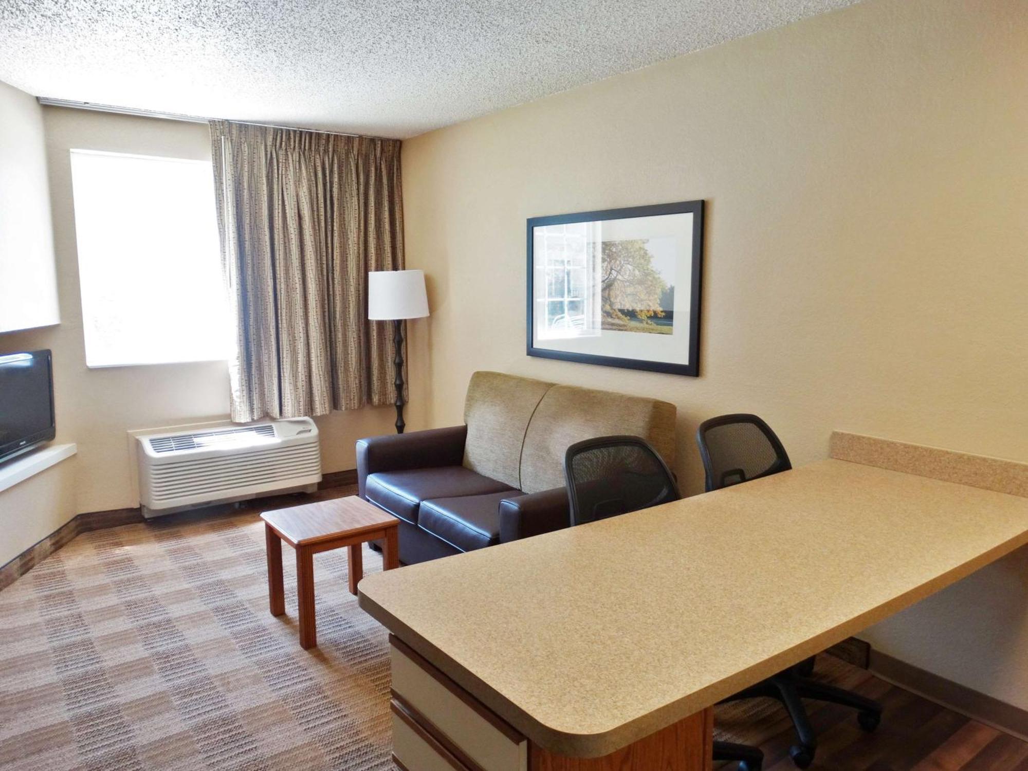 เอ็กซ์เทนด์ สเตย์ อเมริกา โพรวิเดนซ์แอร์พอร์ต Hotel วอร์วิค ภายนอก รูปภาพ