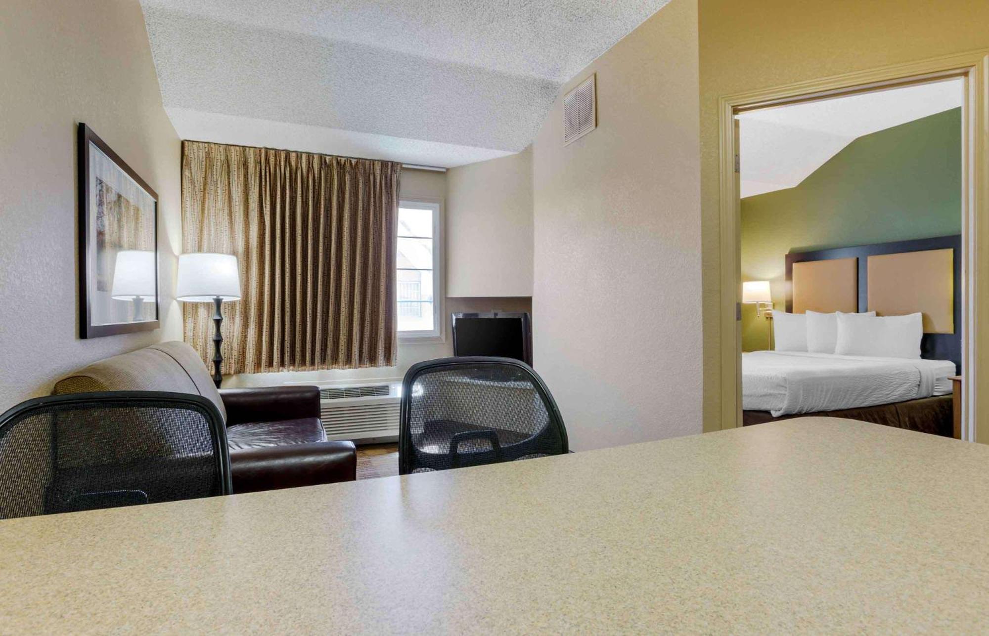 เอ็กซ์เทนด์ สเตย์ อเมริกา โพรวิเดนซ์แอร์พอร์ต Hotel วอร์วิค ภายนอก รูปภาพ